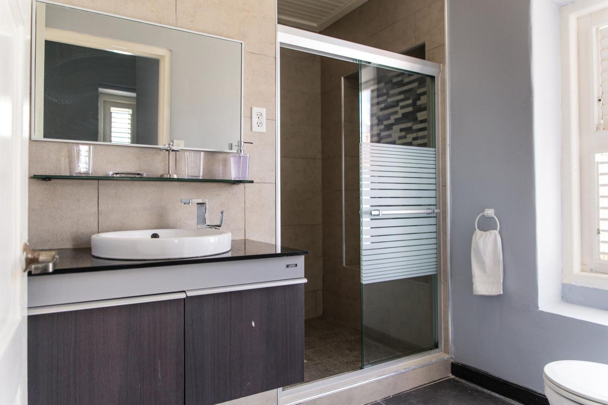 וילמסטאד Bario Hotel מראה חיצוני תמונה
